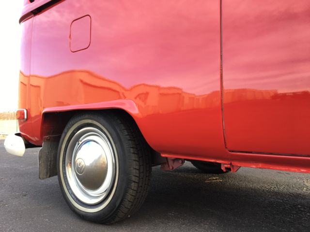 1970 Volkswagen Bus/Vanagon Camper - photo 11