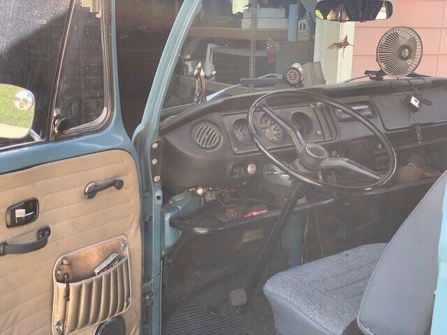 1971 Volkswagen Bus/Vanagon camper - photo 7