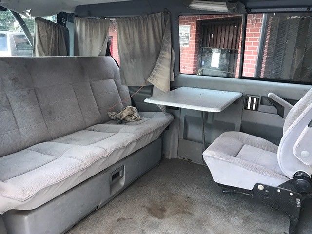 1993 Volkswagen EuroVan some dings - photo 7