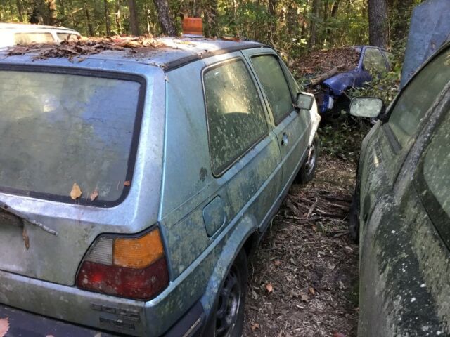 1985 Volkswagen Golf 2 and 4 door cars - photo 12