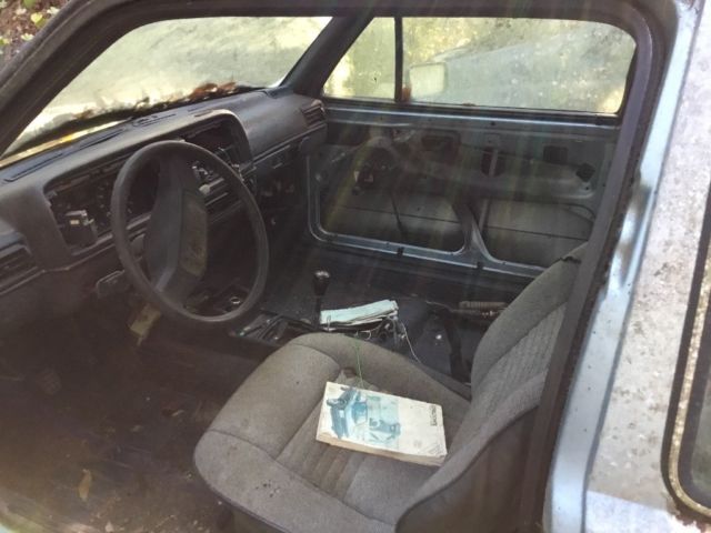 1985 Volkswagen Golf 2 and 4 door cars - photo 3