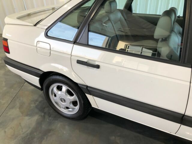 1993 Volkswagen Passat GLX - photo 5