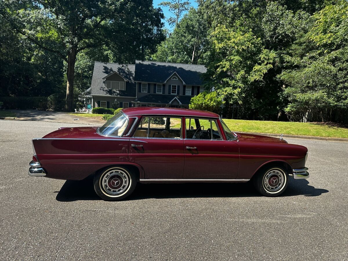 1964 Mercedes-Benz 200-Series - photo 13