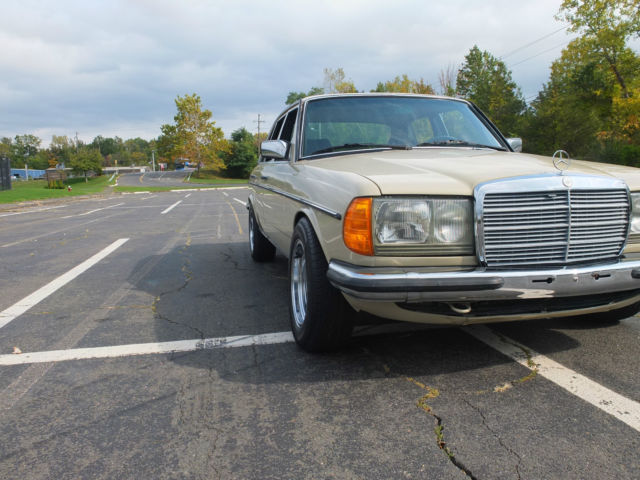 1984 Mercedes-Benz 200-Series 280E - photo 7