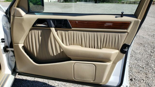 1990 Mercedes-Benz 300-Series 300E - photo 8