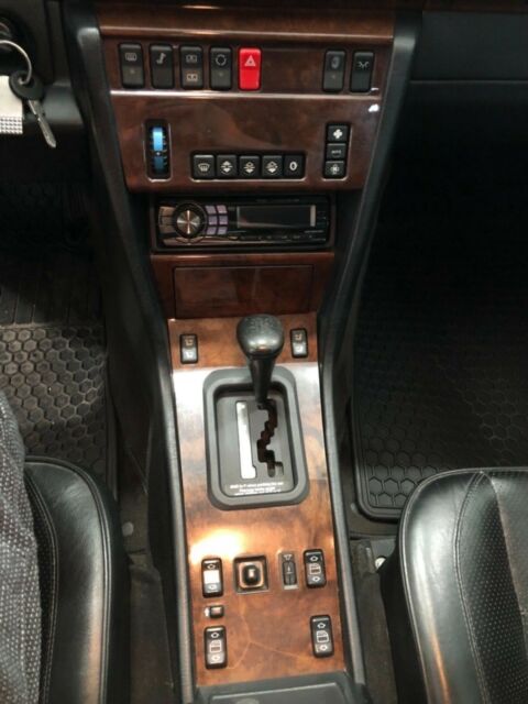 1992 Mercedes-Benz E-Class W124 - photo 2