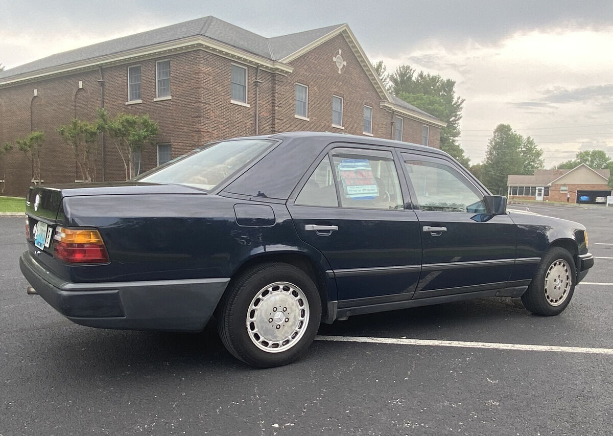 1988 Mercedes-Benz E-Class 300 E-Class - photo 3