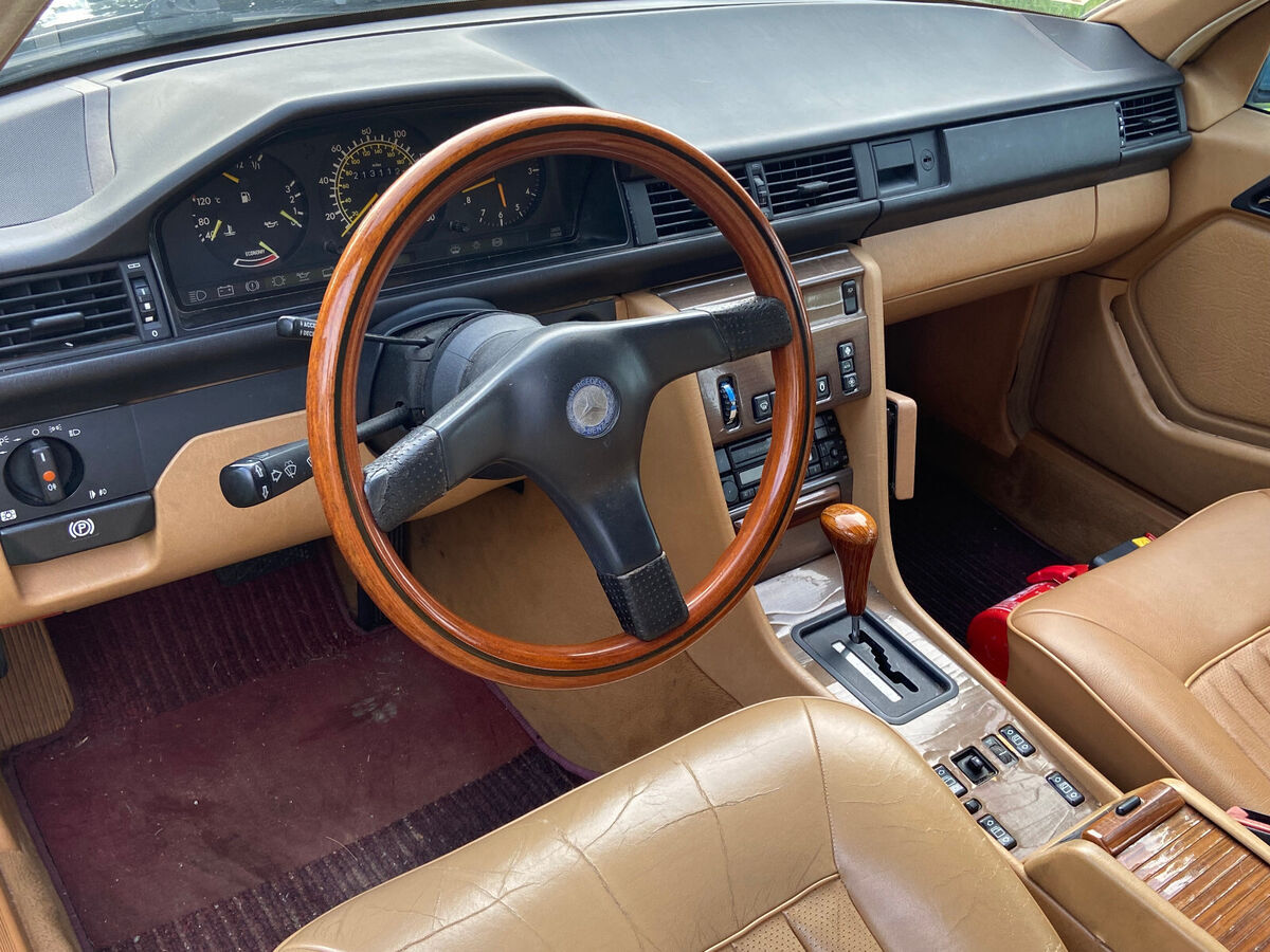 1988 Mercedes-Benz E-Class 300 E-Class - photo 4