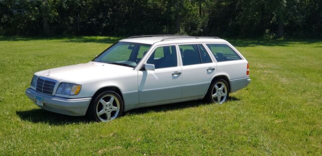 1994 Mercedes-Benz E-Class W124 - photo 9