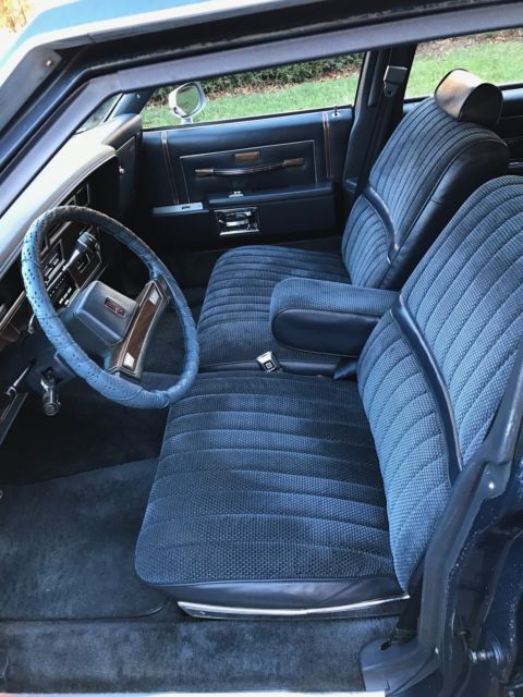 1988 Oldsmobile Custom Cruiser - photo 13