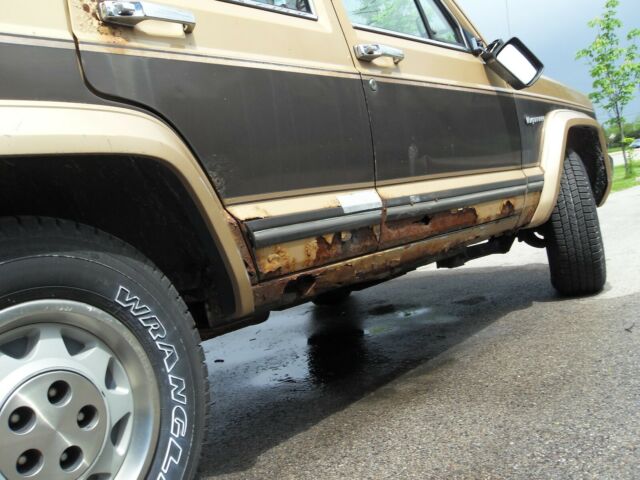 1987 Jeep Wagoneer - photo 12