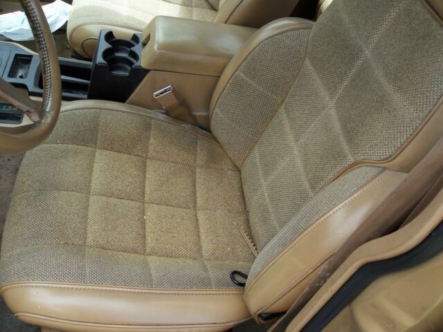 1987 Jeep Wagoneer - photo 7