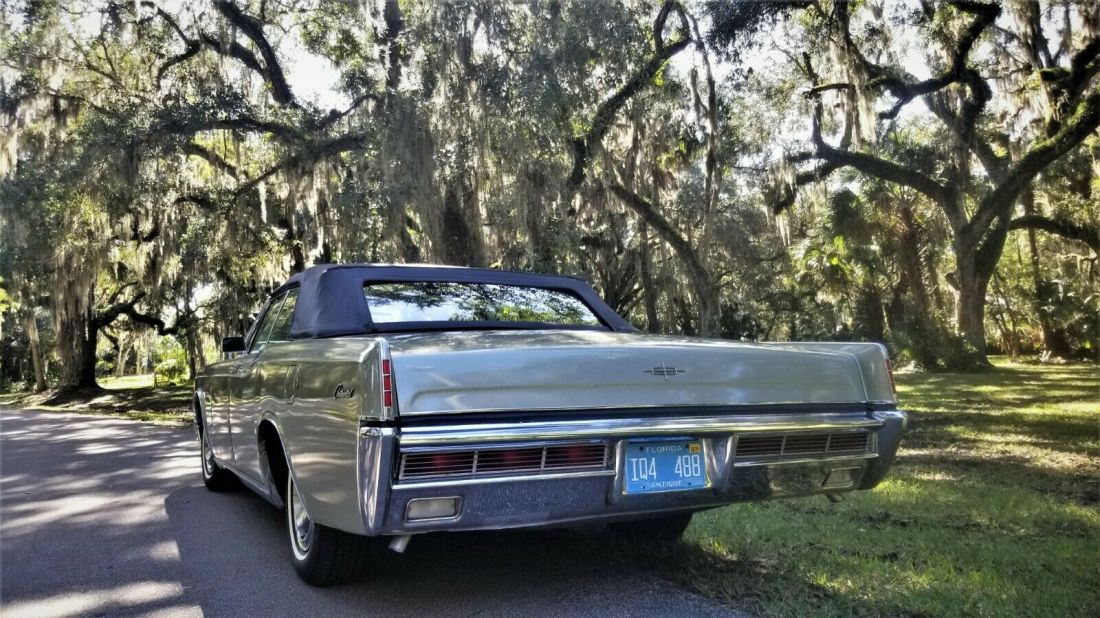 1966 Lincoln Continental convertible - photo 12