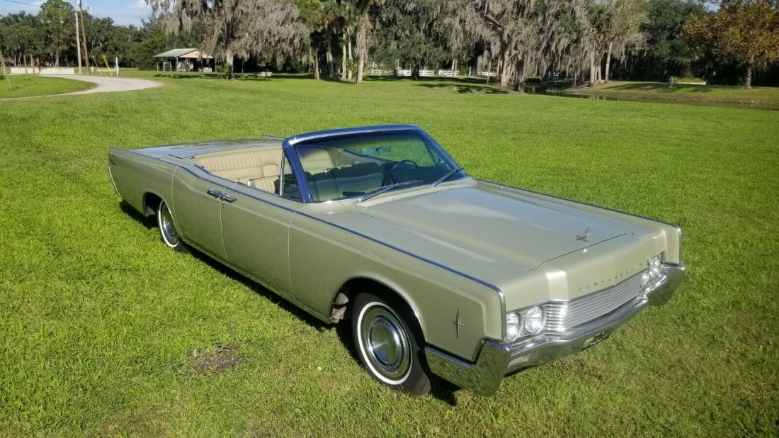 1966 Lincoln Continental convertible - photo 13