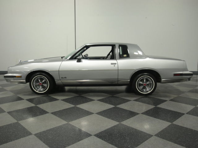 1986 Pontiac Grand Prix - photo 2