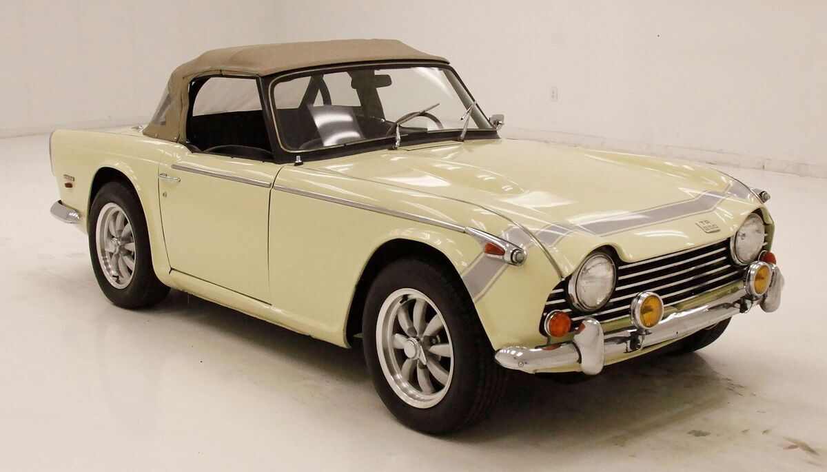 1968 Triumph TR250 Roadster - photo 10