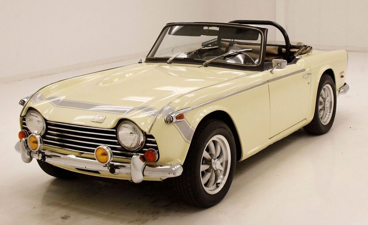 1968 Triumph TR250 Roadster - photo 2