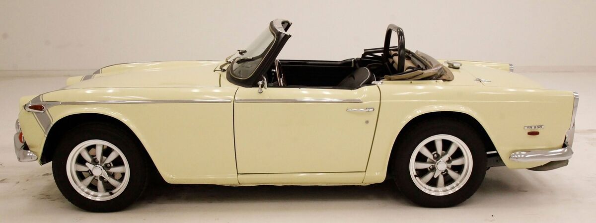 1968 Triumph TR250 Roadster - photo 4