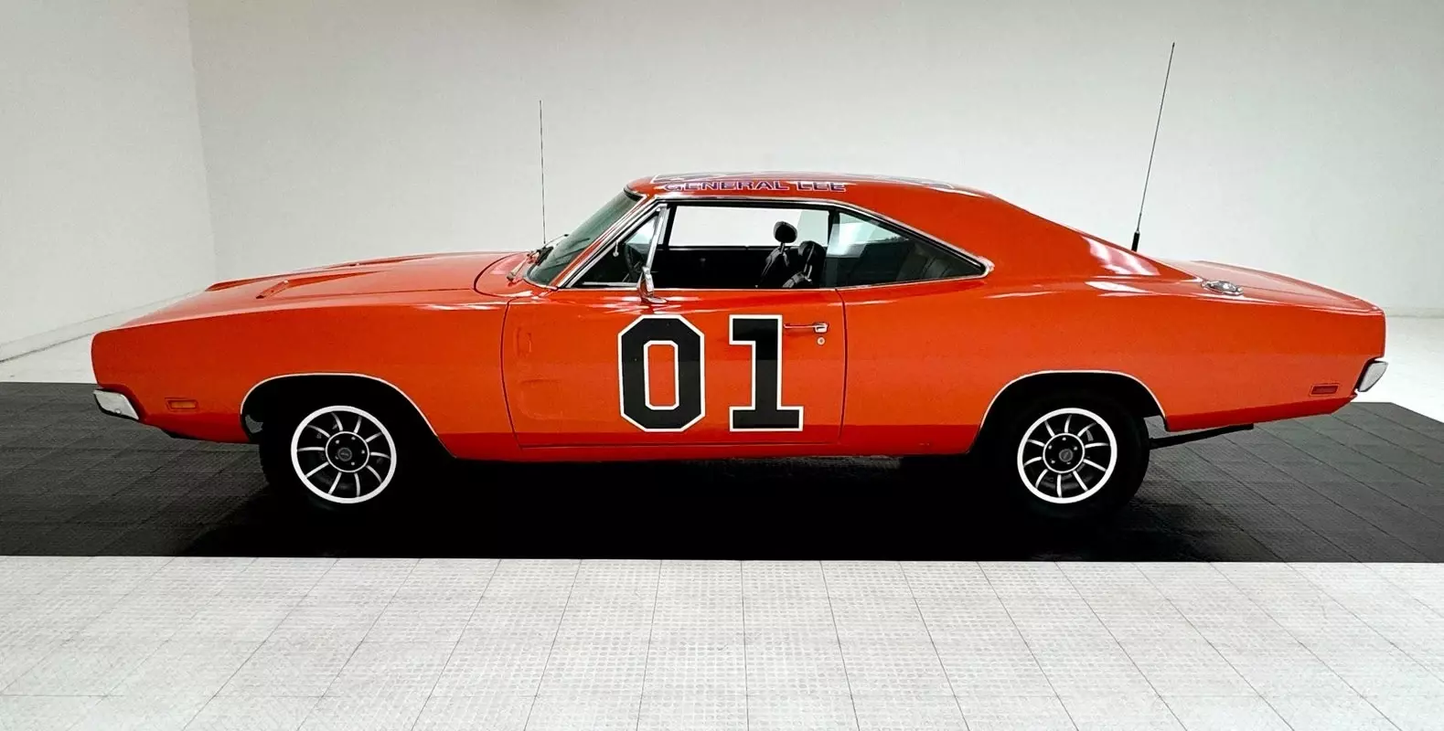 1969 Dodge Charger Hardtop - photo 2