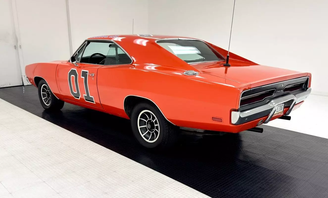 1969 Dodge Charger Hardtop - photo 3