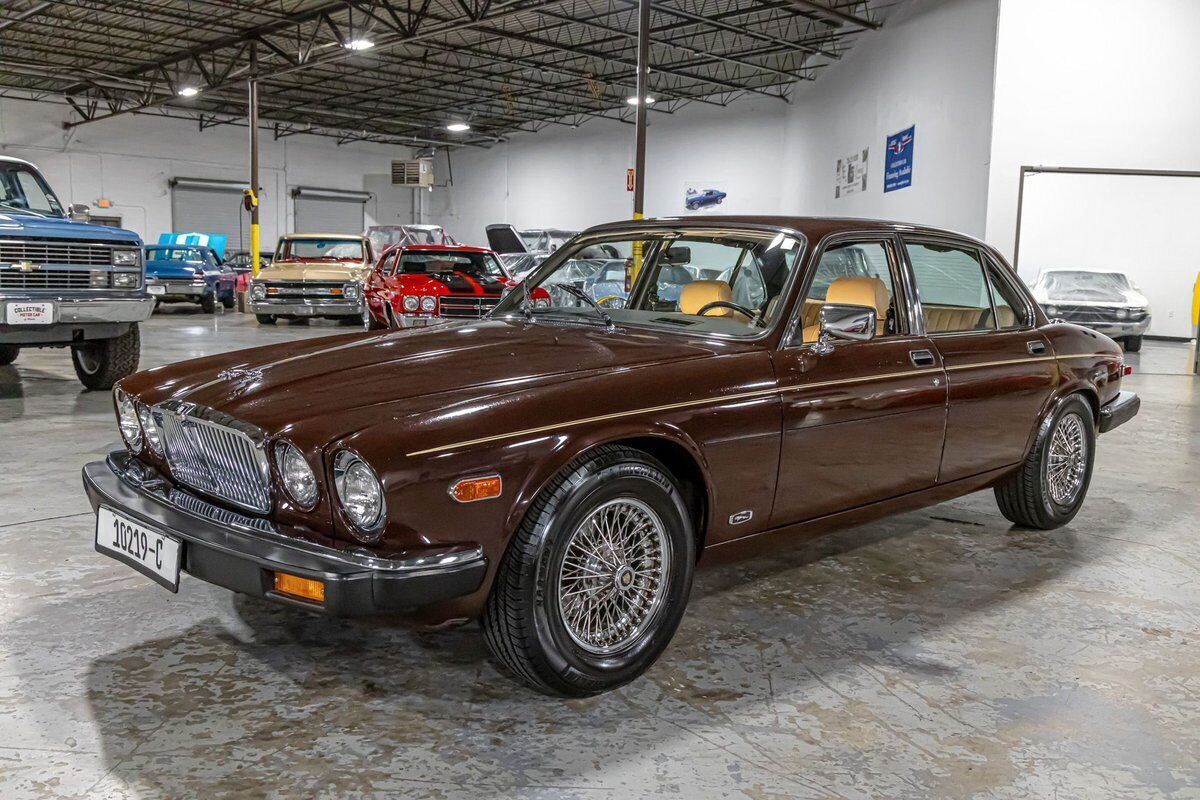 1984 Jaguar XJ6 - photo 6