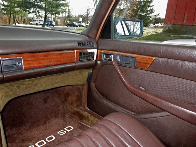 1982 Mercedes-Benz 300-Series - photo 12