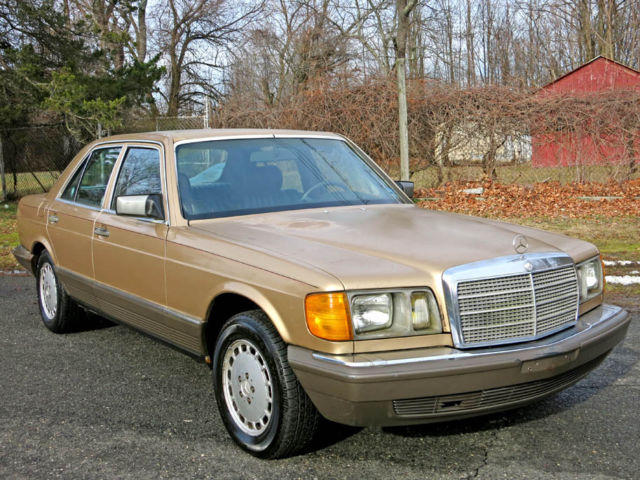 1982 Mercedes-Benz 300-Series - photo 2
