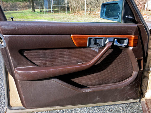 1982 Mercedes-Benz 300-Series - photo 9