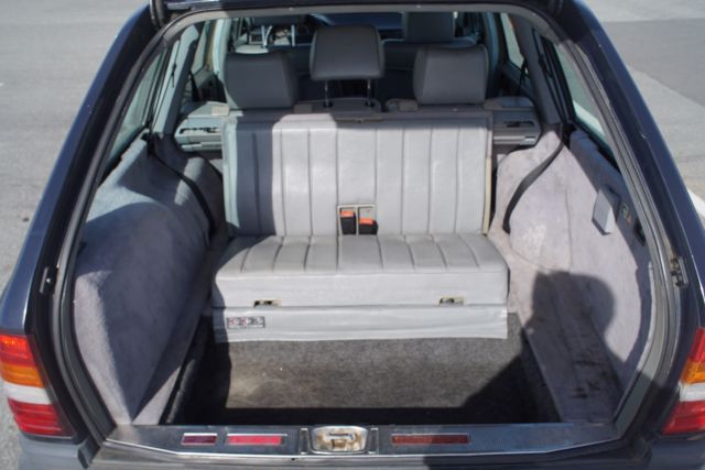 1987 Mercedes-Benz 300-Series 300TD Turbo Wagon - photo 10