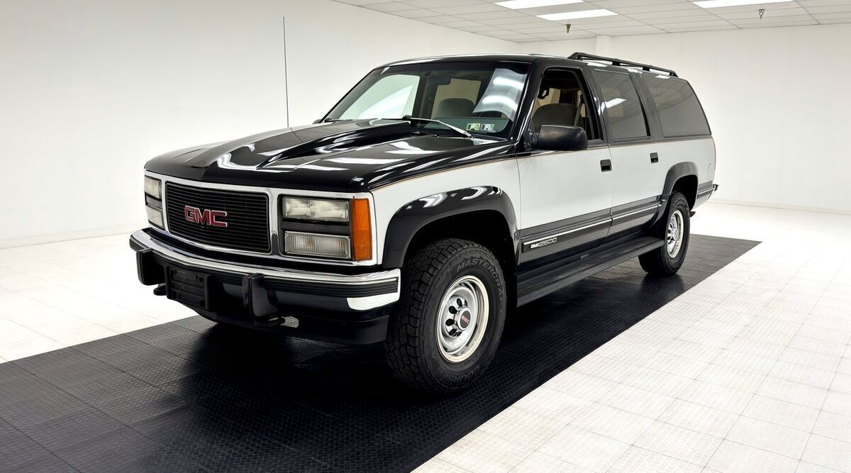 1993 GMC Suburban 2500 4x4 - photo 13