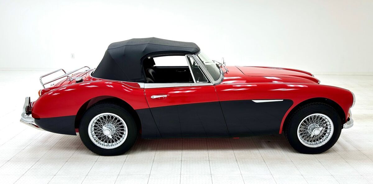 1967 Austin Healey 3000 MK III Roadster - photo 9