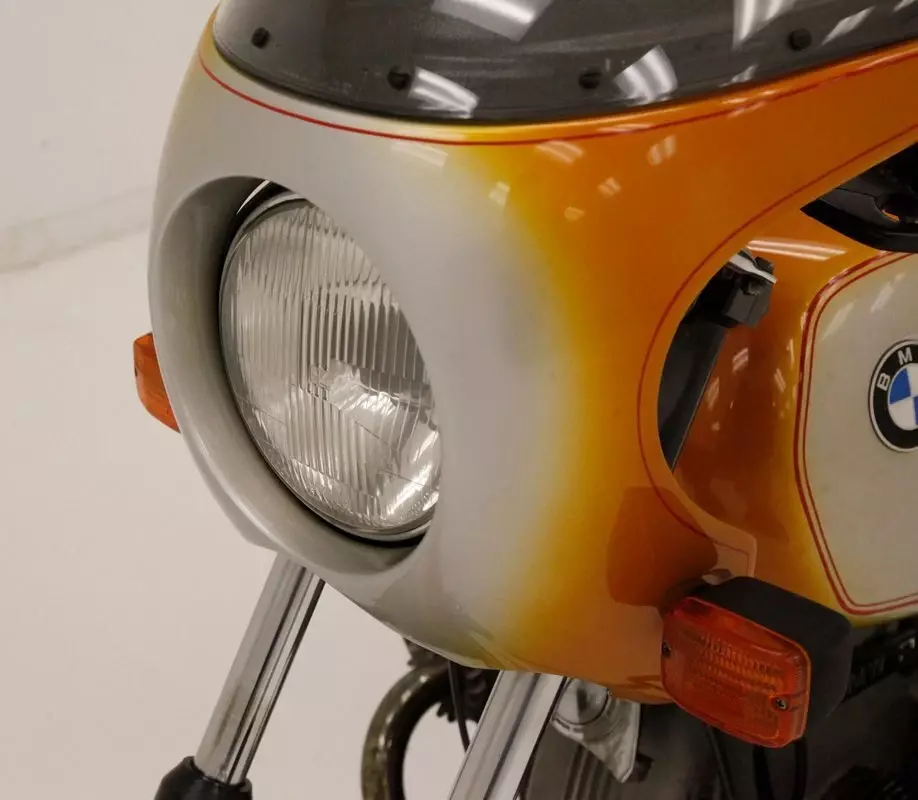 1975 BMW R90S Motorcycle - photo 10