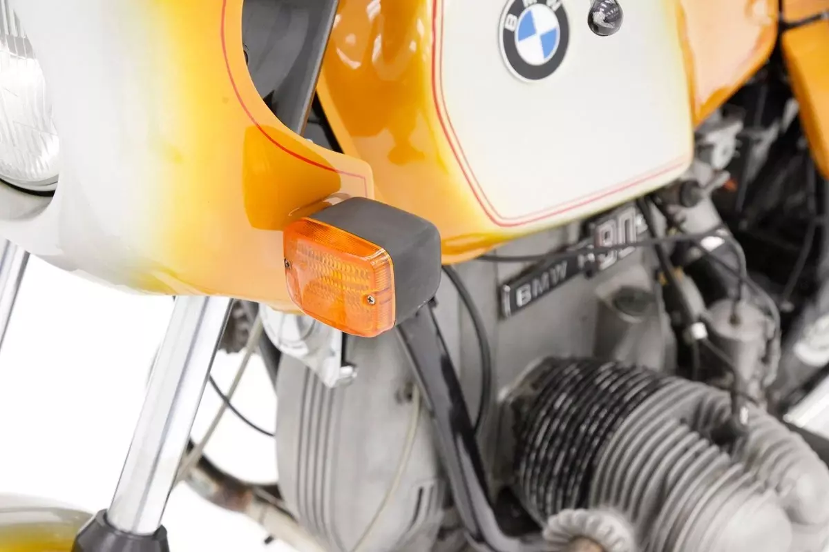 1975 BMW R90S Motorcycle - photo 12