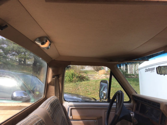 1983 Ford F-250 XL - photo 10