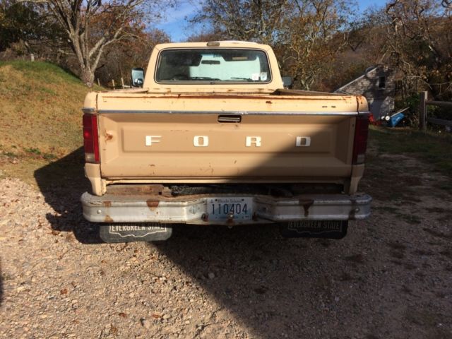 1983 Ford F-250 XL - photo 8