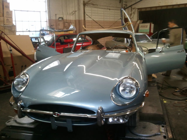 1969 Jaguar E-Type FHC - photo 4