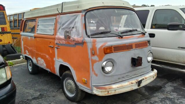 Westfalia Camper 1974 VW bus Vanagon --- NO RESERVE vw bus 1974 Volkswagen Bus/Vanagon camper