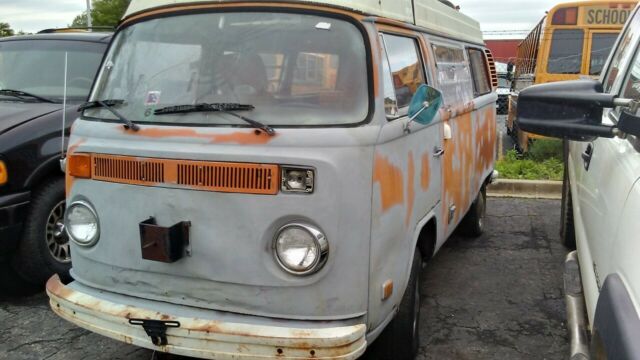 1974 Volkswagen Bus/Vanagon camper - photo 3