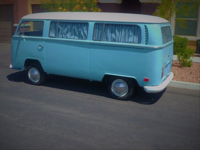 1970 Volkswagen Bus/Vanagon Deluxe - photo 12