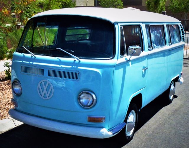 Westfalia Kombi VW Bus Weekender Campmobile Rare 1970 Restored Beautiful Vintage 1970 Volkswagen Bus/Vanagon Deluxe