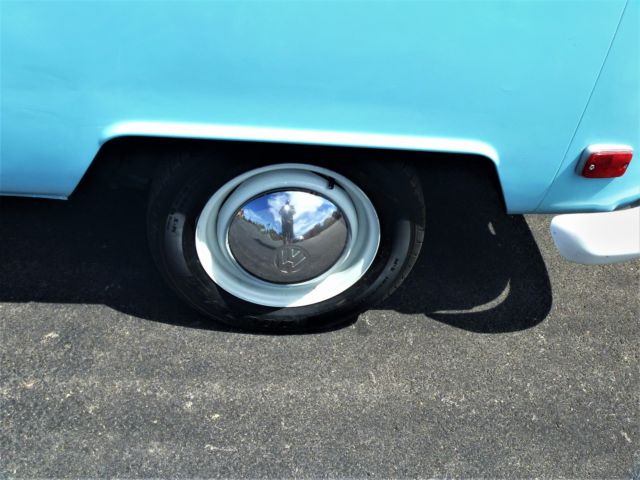 1970 Volkswagen Bus/Vanagon Deluxe - photo 11