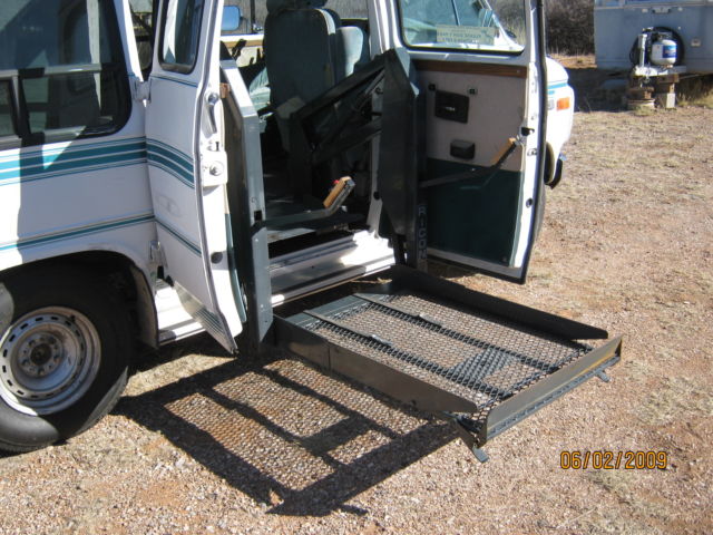 1992 GMC Vandura - photo 4