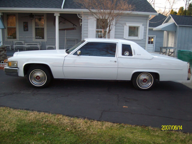 White 1979 Cadillac Coupe DeVille 1979 Cadillac DeVille