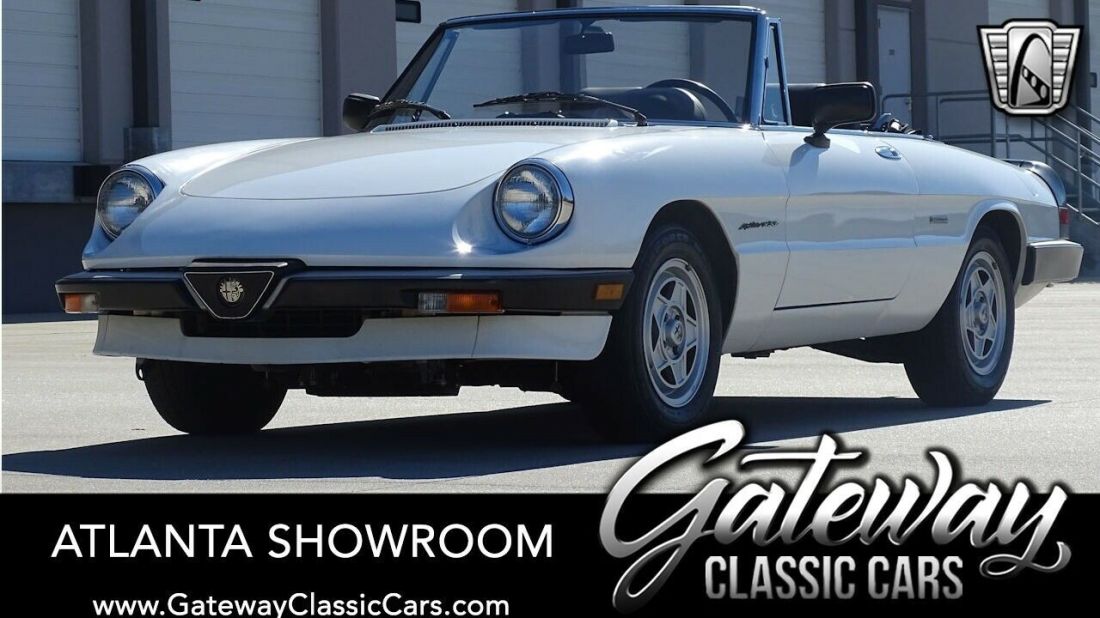 White 1990 Alfa Romeo Spider 2.0L I4 F DOHC 5 Speed Manual Available Now! 1990 Alfa Romeo Spider Veloce