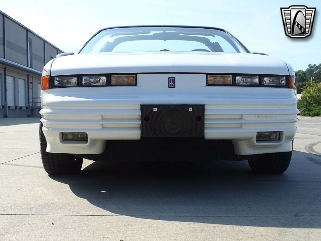 1993 Oldsmobile Cutlass Supreme - photo 12