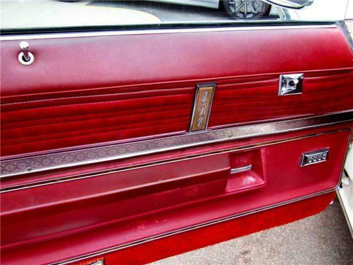 1975 Oldsmobile Eighty-Eight Convertible - photo 13