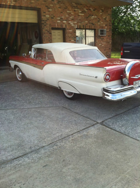 1957 Ford Fairlane Deluxe - photo 4