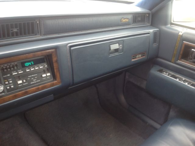 1993 Cadillac DeVille -- - photo 9