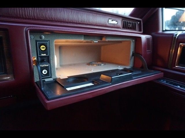 1993 Cadillac DeVille -- - photo 12
