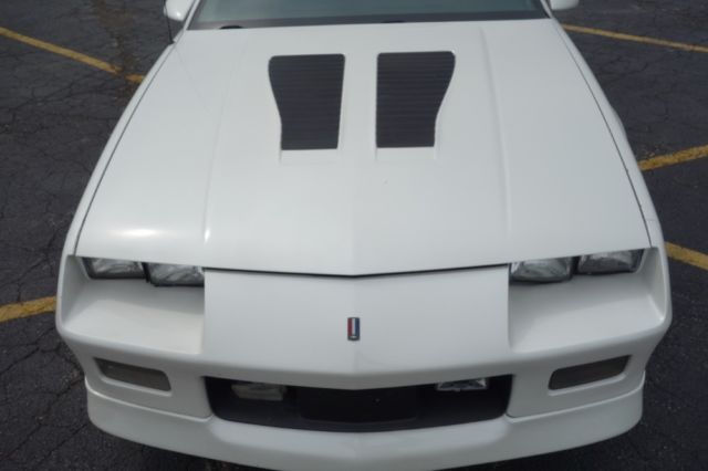 1988 Chevrolet Camaro -Z28 - IROC- Z - CONVERTIBLE- SEE VIDEO - photo 13